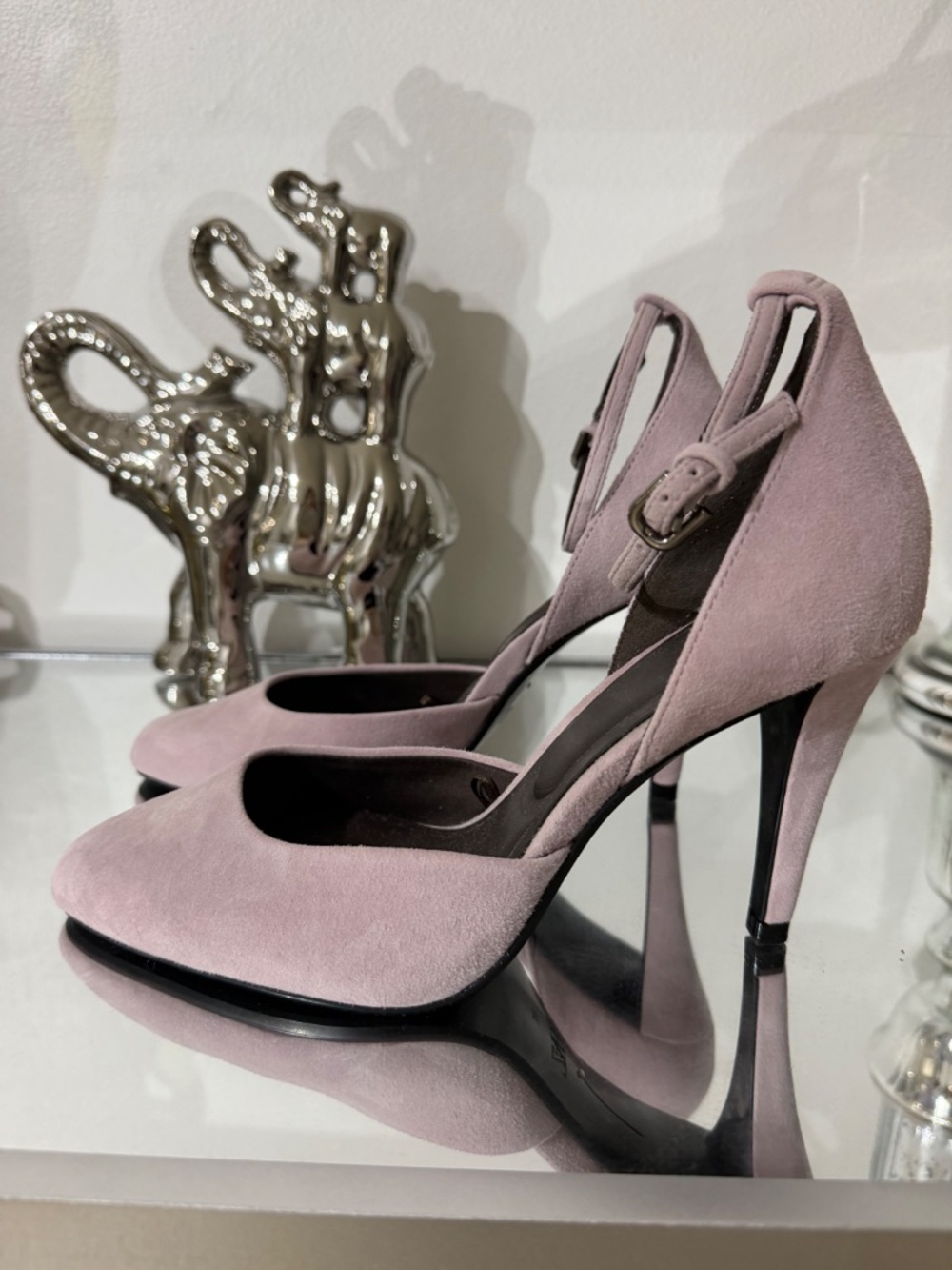 Shoes - Picture 2 of 5